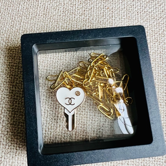 Upcycled White cc Heart Key charm - Picture 12 of 12